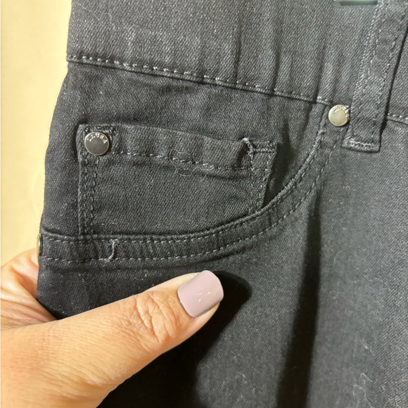 NWT Laura Slim Leg Pull-on Jeans - Picture 6 of 12